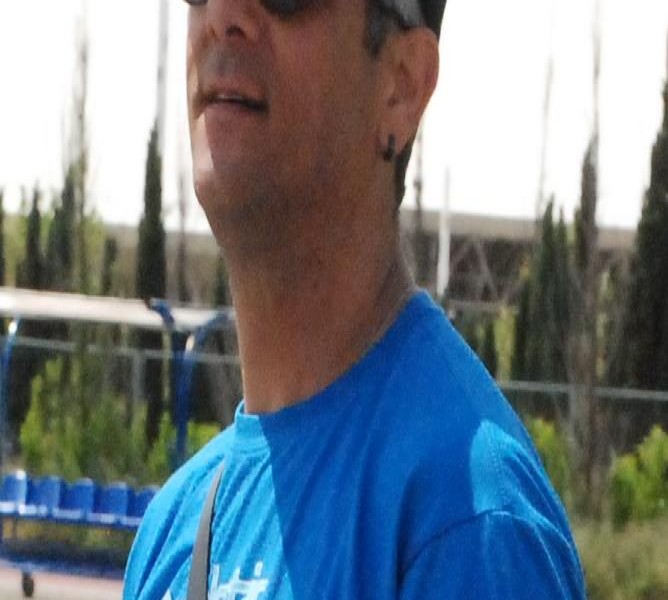 Ο ΣΠΥΡΟΣ ΒΑΣΔΕΚΗΣ ΣΤΟ ΓΥΜΝΑΣΤΙΚΟ